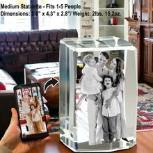Load image into Gallery viewer, Medium Statuette 3D crystal